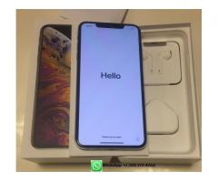 Apple iPhone XS Max 256GB Unlocked == $650