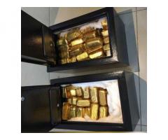 Altın, altın külçeleri, altın tozu, altın külçeleri ve altın parçaları satılıktır.